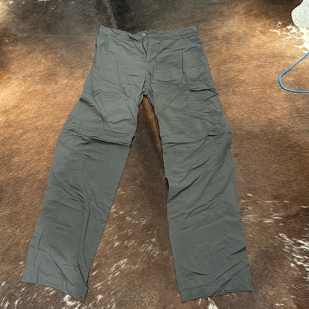 Columbia pants/shorts